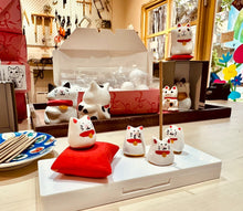 Load image into Gallery viewer, DIY材料包 自製招財貓 一對招き猫模型